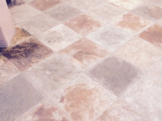 Residential Arizona kitchen floor needs surface and grout cleaning services